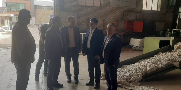 بازدید معاون هماهنگی امور اقتصادی و توسعه منطقه ای از شرکت صدف گستر دلیجان

چهارشنبه ۴ خرداد ۱۴۰۱