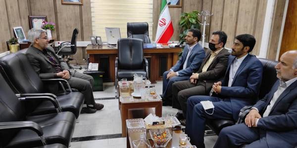 جلسه بررسی مشکلات پارکینگ خودروهای سنگین شهرستان خمین برگزار شد