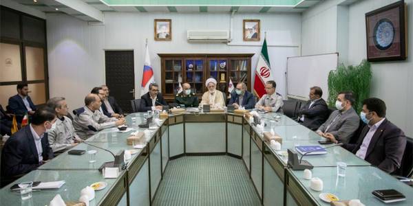 بازدید نماینده ولی فقیه در استان مرکزی، استاندار مرکزی، فرمانده سپاه روح الله استان، مدیرعامل بانک کشاورزی کشور، معاون هماهنگی امور اقتصادی استاندار و جمعی از مدیران از شرکت صنایع آذراب

پنجشنبه ۵ خرداد ۱۴۰۱