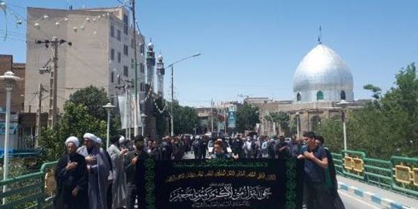 برپایی کاروان غم در شهرستان خنداب در سالروز شهادت حضرت صادق علیه السلام امام ششم شیعان