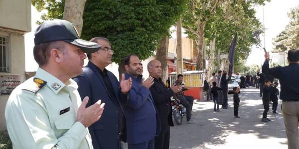 مراسم زنجیر زنی و عزاداری سالروز شهادت حضرت امام جعفر صادق (ع)