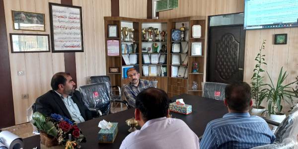 بازدید سرزده فرماندار شهرستان فراهان از مدیریت توزیع برق شهرستان فراهان