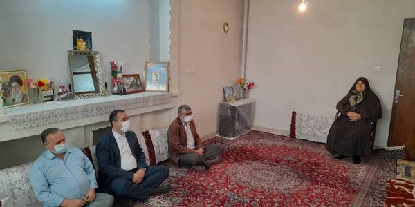 دیدار با خانواده شهید محسن خلچانی                                             :