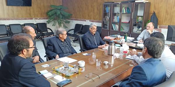 جلسه بخشدار محترم مرکزی با اعضای شورای بخش مرکزی و چند تن از روسای ادارات شهرستان محلات