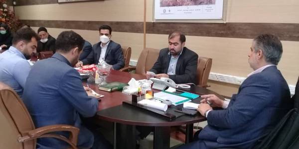 کارگروه بررسی مسائل و مشکلات اراضی ملی شهرتلخاب  به ریاست دکتر زندیه وکیلی معاون هماهنگی امور عمرانی استاندار مرکزی و با حضور فرماندار شهرستان فراهان