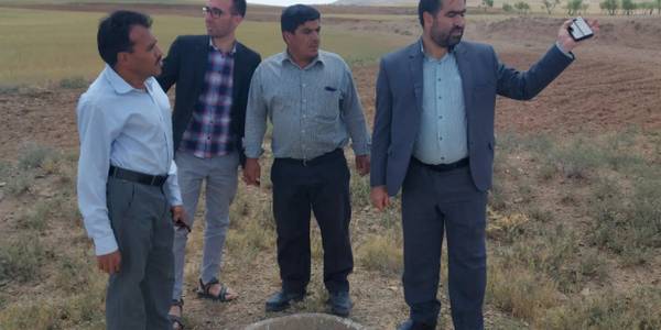 بررسی مشکلات روستای امیرآباد با حضور فرماندار محترم شهرستان فراهان جناب آقازیارتی و اعضای شورای اسلامی روستا