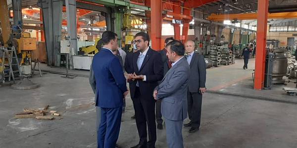بازدید معاون هماهنگی امور اقتصادی وتوسعه منطقه ای به همراه نمایندگان صندوق ذخیره فرهنگیان از شرکت گداختار