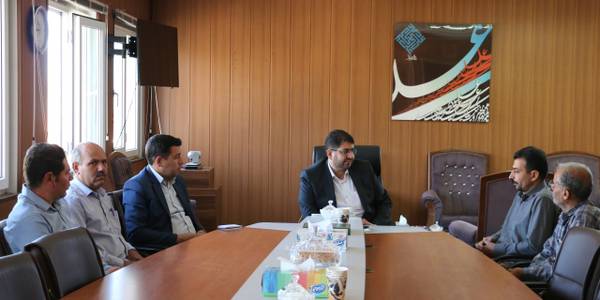 دیدار و گفتگو                                     :