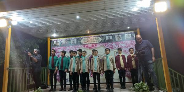 جشن ولادت با سعادت امام رضا (ع) با حضور فرماندار شهرستان فراهان در پارک کوثر شهر فرمهین برگزار گردید