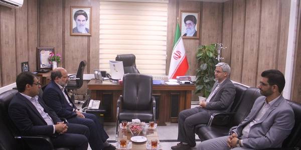 نشست مدیر امور شعب بانک قرض الحسنه مهر ایران استان با فرماندار شهرستان خمین برگزار شد