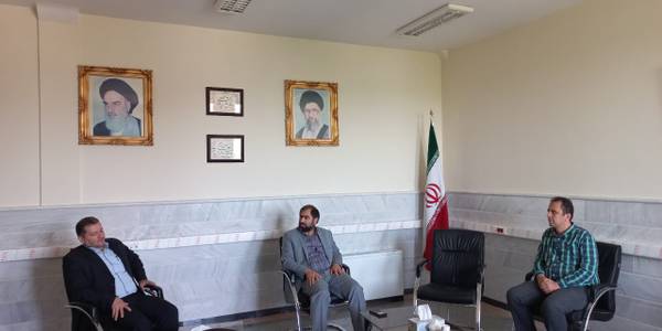 بازدید فرماندار شهرستان فراهان از دانشگاه پیام نور واحد فراهان