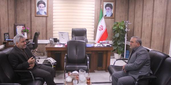 نشست مدیر کل بنیاد مسکن انقلاب اسلامی استان با فرماندار شهرستان خمین برگزار شد