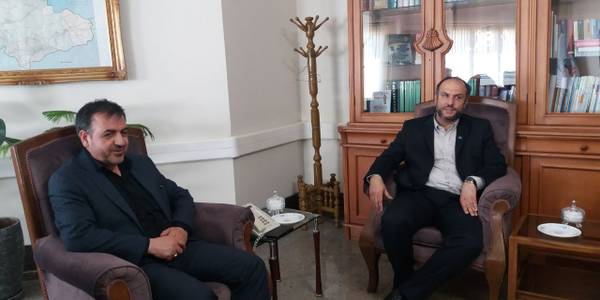 نشست معاون هماهنگی امور اقتصادی و توسعه منطقه ای با  دکتر خانه زر رییس مرکز ملی اندازه شناسی اوزان ومقیاسهای اسناندارد
چهارشنبه 25 خرداد 1401