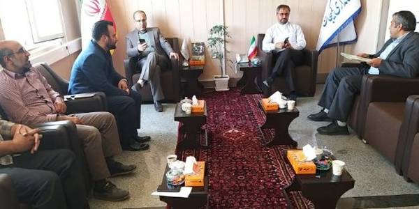 دیدار سرپرست اداره کل حفاظت محیط زیست استان با فرماندار و بخشدار مرکزی کمیجان