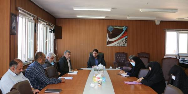 نشست صمیمانه با جانبازان و ایثارگران