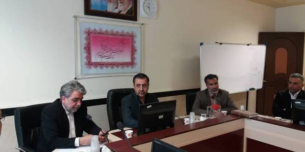 جلسه کارگروه تسهیل و رفع موانع تولید استان به منظور رسیدگی به مشکلات شرکت های آذرآب و واگن پارس به ریاست میرزاخانی معاون هماهنگی امور اقتصادی و توسعه منطقه ای استانداری و با حضور سرپرست دفتر هماهنگی امور اقتصادی و مدیران مربوطه برگزار گردید.