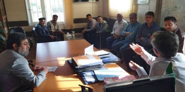 جلسه بررسی مشکلات کشاورزان با حضورفرماندار