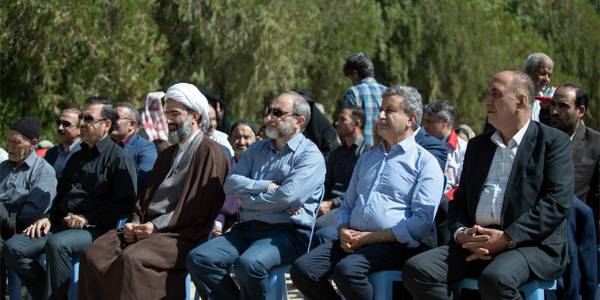 جشن ملی و باستانی تیرگان با حضور استاندار مرکزی، نماینده مردم تفرش، آشتیان و فراهان در مجلس شورای اسلامی، معاون وزیر جهاد کشاورزی، معاون هماهنگی امور اقتصادی استاندار معاونت فرمانداری شهرستان فراهان جمعی از مسئولان استانی و شهرستانی  برگزار گردید