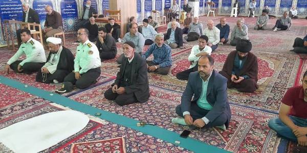 ️نماز عبادی سیاسی جمعه شهرستان آشتیان با حضور فراهانی سرپرست فرمانداری،مدیران و مسئولین ادارات و آحاد مختلف امت ولایت مدار و همیشه در صحنه شهرستان به امامت حجت الاسلام والمسلمین نیشابوری برگزار گردید.