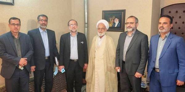 جلسه بررسی مسایل و مشکلات حوزه های اقتصادی، اجتماعی، صنعتی و... استان و شهرستان زرندیه