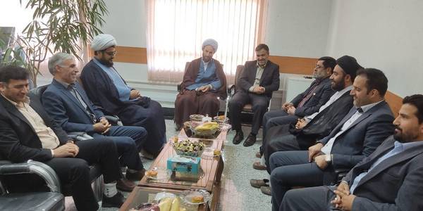 دیدار فرماندار با رئیس دادگستری و کارکنان این مرکز