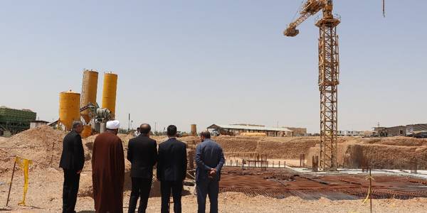 بازدید مهدی الیاسی معاون استاندار و فرماندار ویژه شهرستان ساوه  از روند احداث پروژه فعال بیمارستان ۲۵۰ تخت خوابی ساوه.