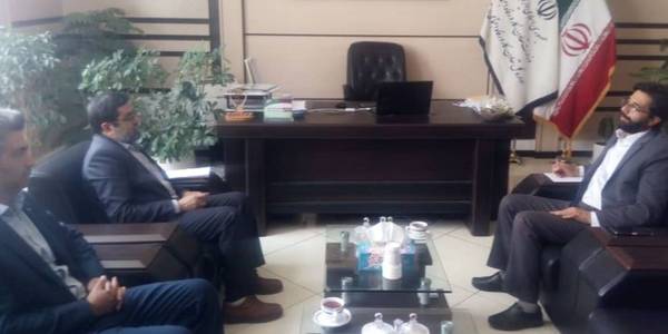 دیدار مجید گازری سرپرست فرمانداری شهرستان خنداب با امیدی مدیرکل تعاون ، کار و رفاه اجتماعی