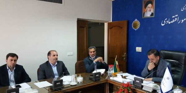 طی جلسه ای. به ریاست میرزاخانی معاون هماهنگی امور اقتصادی و توسعه منطقه ای استاندار و با حضور سرپرست دفتر هماهنگی امور اقتصادی و مدیران مربوطه در خصوص تسریع در پاسخ استعلامات متقاضیان دریافت تسهیلات سرمایه در گردش نهاده های دام، طیور و آبزیان بحث و تبادل نظر شد.

یکشنبه ۱۲ تیر ۱۴۰۱