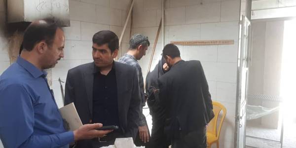 حضور ملکی مدیرکل غله و خدمات بازرگانی استان مرکزی بهمراه معاونت فرمانداری شهرستان فراهان و بازرسان مربوطه در راستای بررسی کیفیت نان نانوایی های سطح شهرستان از این واحد ها  بازدید کردند.