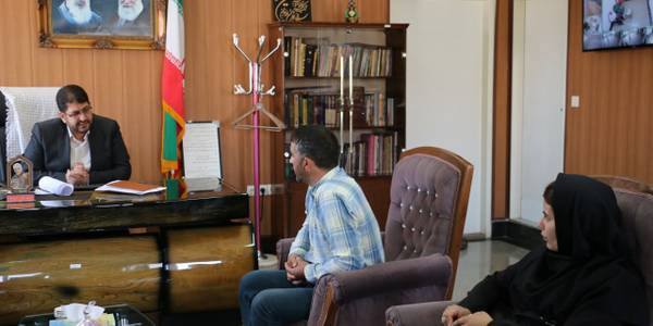 دیدار و گفتگو                                                       :