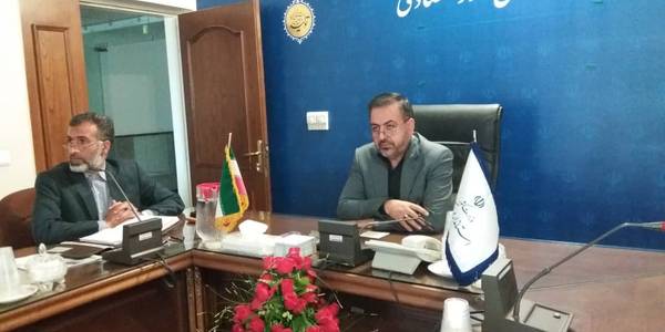 جلسه هماهنگی نحوه اجرای طرح کالا برگ الکترونیکی به ریاست میرزاخانی معاون هماهنگی امور اقتصادی و توسعه منطقه ای استاندار و با حضور گودرزی سرپرست دفتر هماهنگی امور اقتصادی و مدیران مربوطه برگزار شد.
در این جلسه تاکید شد در راستای اجرای صحیح طرح همه دستگاه های ذیربط از جمله ادارات کل صمت، اصناف و فرمانداران حداکثر همکاری لازم را داشته باشند و اینکه راهبری طرح همزمان با کشور آغاز و جلسات آموزشی و توجیهی توسط اداره کل مخابرات در سطوح کارشناسی و سایر پرسنل فنی مرتبط به عمل آید.

سه شنبه 14 تیر 1401