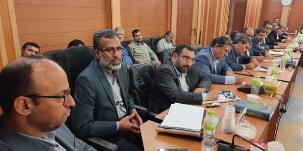 جلسه. مشترک کارگروه آرد و نان شهرستان ساوه و استان مرکزی با حضور محمد جلال مشاور وزیر اقتصاد و دارایی ، میرزاخانی معاون هماهنگی امور اقتصادی و توسعه منطقه ای استاندار و گودرزی سرپرست دفتر هماهنگی امور اقتصادی مدیران مربوطه برگزار شد