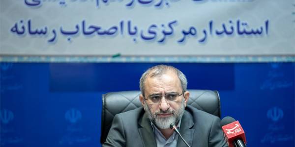 نشست خبری دکتر مخلص الائمه استاندار مرکزی و باحضور آل یاسین معاون توسعه مدیریت و منابع استانداری با اصحاب رسانه