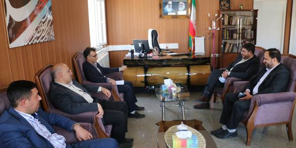 دیدار و گفتگو                                                         :