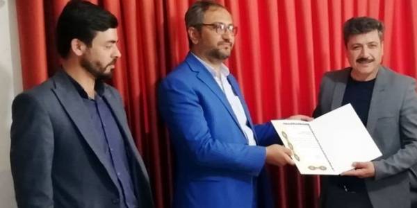 نشست فرماندار کمیجان با مسئولین اتاق اصناف و روسای اتحادیه های صنفی شهرستان