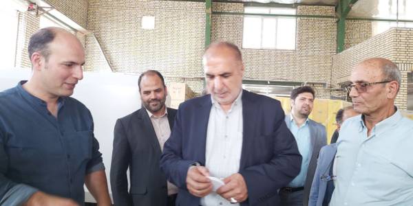بازدید فراهانی سرپرست فرمانداری به اتفاق بیاتی نماینده مردم منطقه در مجلس شورای اسلامی‌و ملکا شهردار  از شرکت راشا گستر ایرانیان و خط تولید و محصولات شرکت در ناحیه صنعتی گرکان