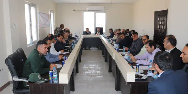 جلسه بررسی مشکلات زیر ساختی شهرک صنعتی ساوه با حضور میرزاخانی معاون هماهنگی امور اقتصادی و توسعه منطقه ای استاندار