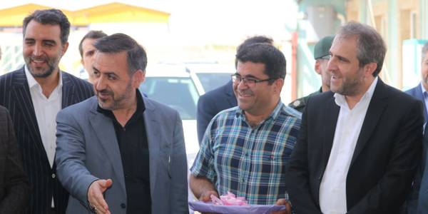 افتتاح واحد تولیدی با حضور میرزاخانی معاون هماهنگی امور اقتصادی و توسعه منطقه ای