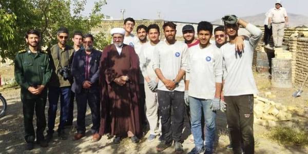 بازدید فرماندار شهرستان خنداب از اردوهای جهادی