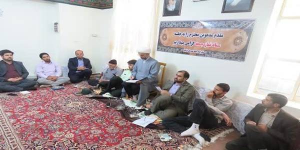 جلسه تابستانه ستادنمازجمعه شهرستان فراهان در دفتر امام جمعه با حضور مسئولان و اعضاء برگزار گردید