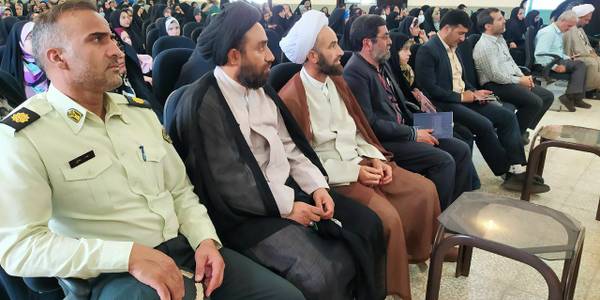 همایش بزرگ بانوان فاطمی در شهرستان خنداب