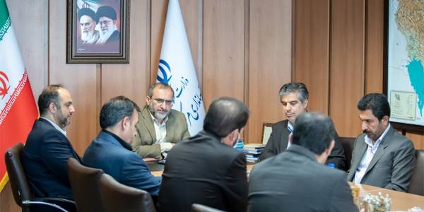 دیدار رییس مرکز ملی اندازه‌شناسی سازمان ملی استاندارد با استاندار مرکزی و معاونین ایشان