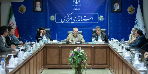 طرح 24 متری اراک بررسی گردید.