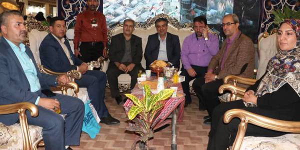 بازدید دکتر زندیه وکیلی معاون هماهنگی امور عمرانی از غرفه استان مرکزی در نمایشگاه نمانام های روستایی