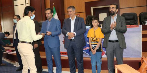 تقدیر از دهیاران فعال در پویش «روستای زیبای من در استقبال از بهار»