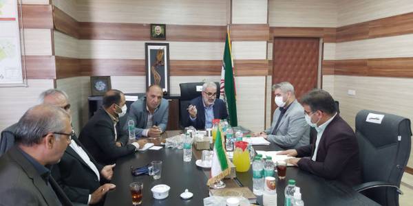 دیدار چهره به چهره وزیر آموزش و پرورش و نماینده تام الاختیار رئیس جمهور،فراهانی سرپرست فرمانداری،بیاتی نماینده مردم منطقه و سایر مسئولین مربوطه با اقشار مختلف مردم شریف شهرستان آشتیان