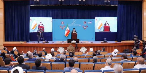 کشور نیازمند تحول اساسی است