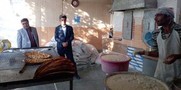 بازدید سر زده فرماندار خنداب از نانوائیها