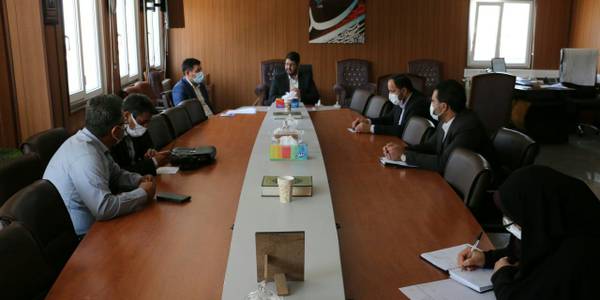 از ۱۳ دهستان معرفی شده استان به عنوان مناطق کم برخوردار ازسوی سازمان برنامه وبودجه دهستان های رودبار، خرازان وکوه پناه شهرستان تفرش به عنوان مناطق کم برخوردار معرفی شدند.