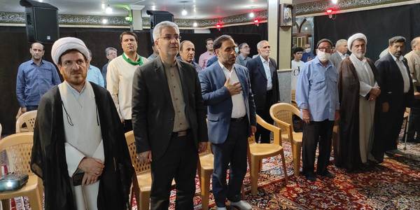 آئین استقبال از محرم در مسجد خامس آل عبا (ع) خمین برگزار شد